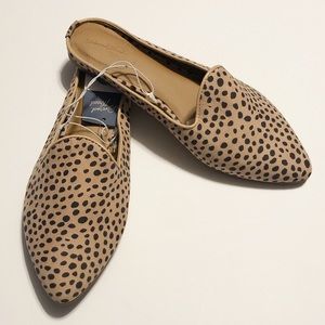 NWT Universal Thread Leopard print mules